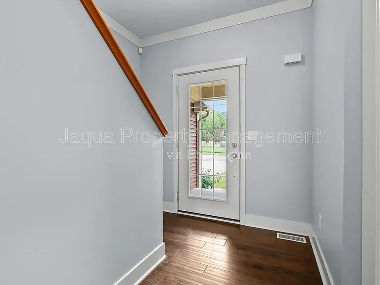 5661 Attleberry Ave — Photo 2
