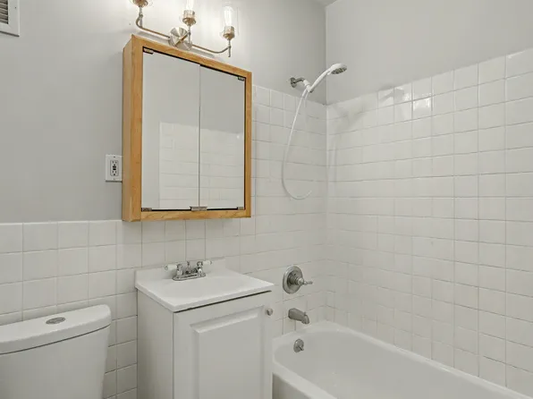 49 Bradhurst Avenue image 17 of 33