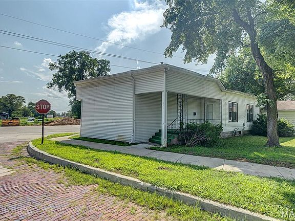 2nd image of 351 N 26th St