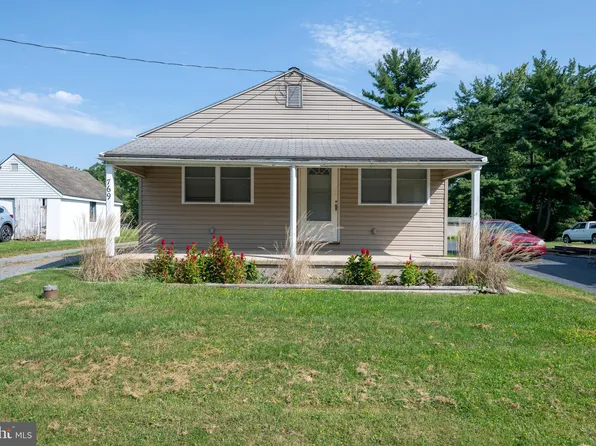 769 Turnpike Rd, Elizabethtown, PA 17022