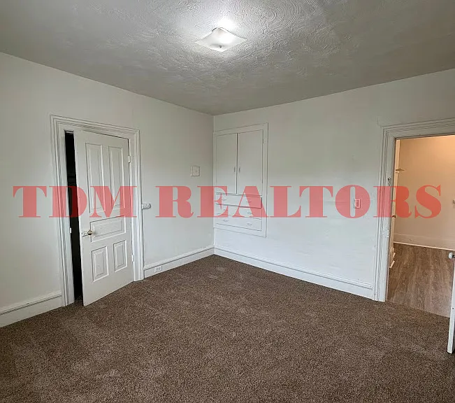 419 Clinton St #421-1/2 — Photo 6