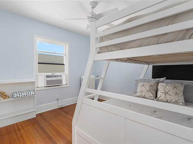 46 Esplanade St — Photo 30
