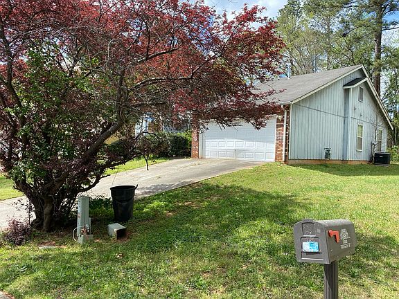 2nd image of 4536 Yorkdale Dr