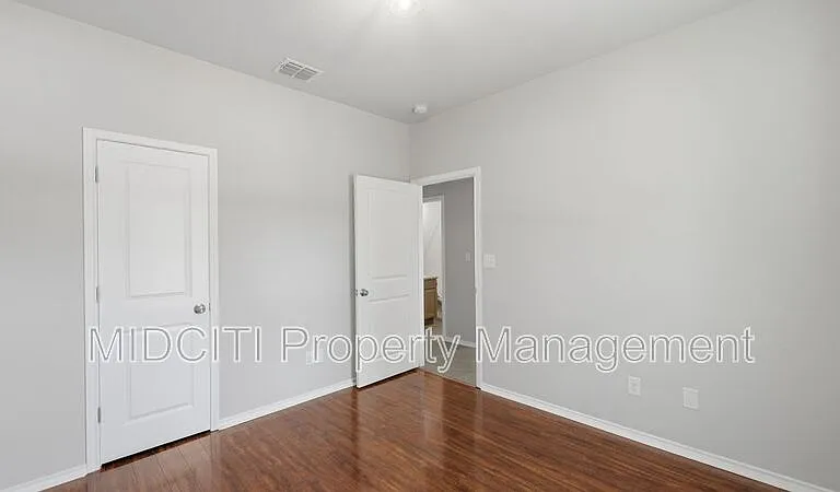 1035 Cedar Grove Trl — Photo 18