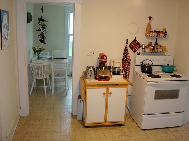 Looking toward bedroom #3