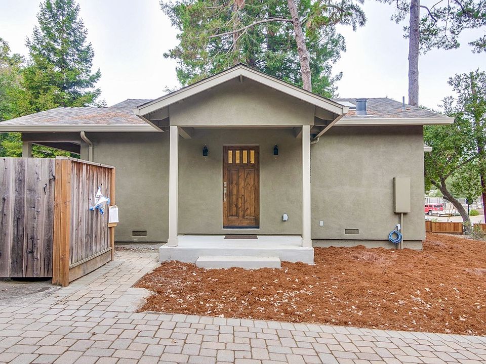 1st image of 22826A Sequoia Dr