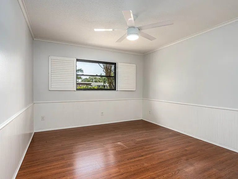 5808 Briarwood Ave — Photo 17