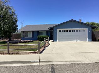 701 Riverside Dr, Lompoc, CA 93436