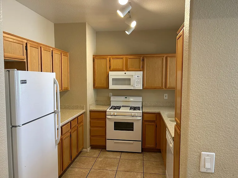 3840 Belle Glade St #101 — Photo 4