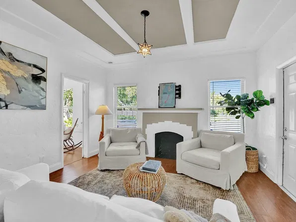3910 Greenwood Ave, West Palm Beach, FL 33407