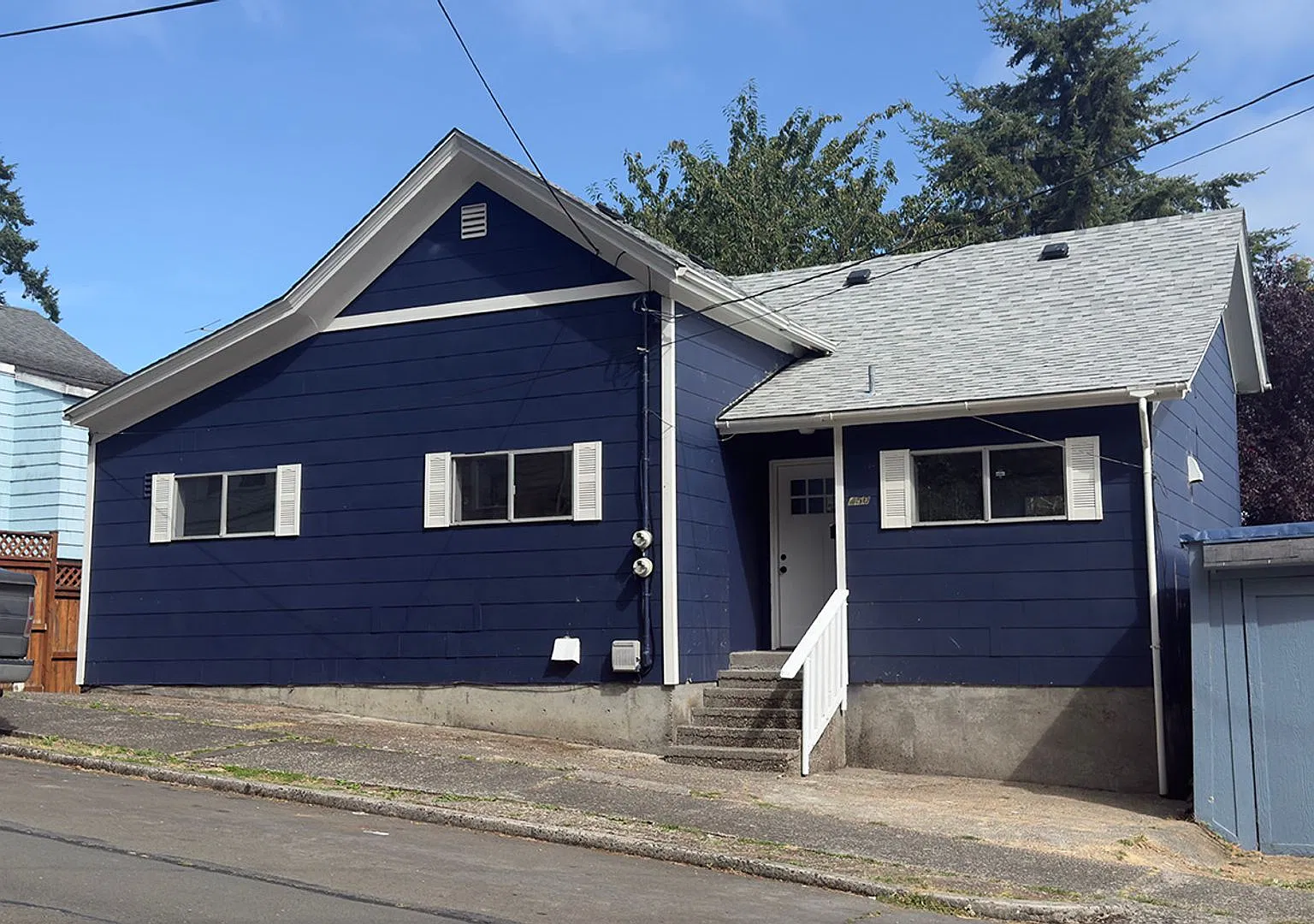 450 Commercial St, Astoria, OR 97103 — Photo 1