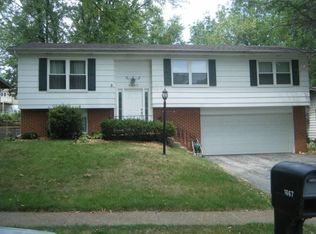 1667 Bronco Ln, Saint Louis, MO 63146