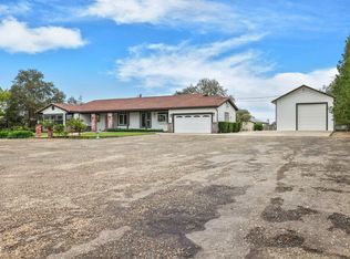 13850 E Brandt Rd, Lodi, CA 95240