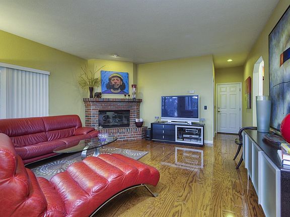 5th image of 8749 Fehler Ln