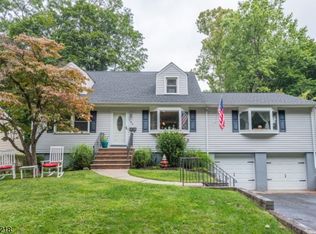 144 Locust Ave, Mountainside, NJ 07092