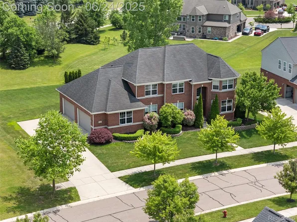 7031 Sylvania Ln, Canton, MI 48187