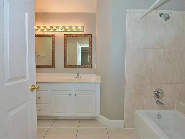 504 Texas St #B — Photo 18
