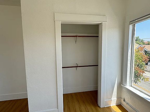 4th image of 1435 S Union Ave APT 8