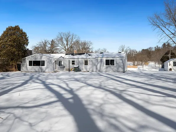 8848 S Main St, Rockford, IL 61102