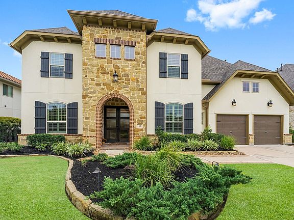 2nd image of 42 Jaden Oaks Pl