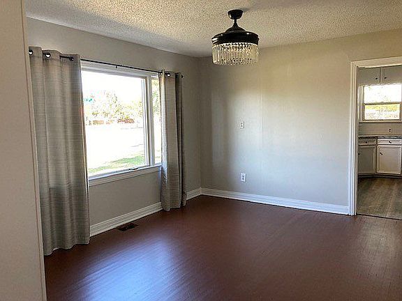 Dining or extra living area