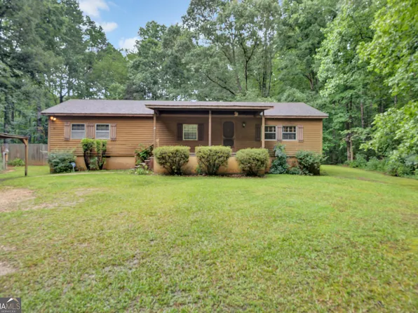 102 Geoffrey Ln, Oxford, GA 30054