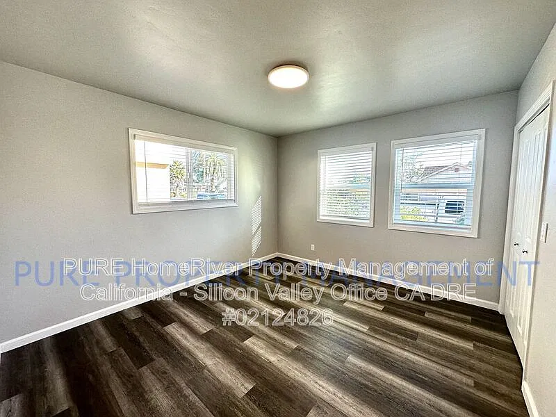 3 bed, 2.0 bath, 1040 sqft, $3,495 — Photo 4