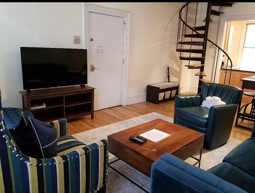 1st image of 38 Hanson St #2
