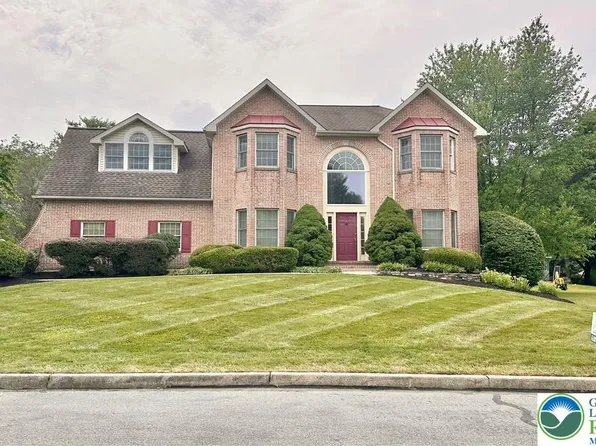 3735 Canterbury Rd, Bethlehem, PA 18020