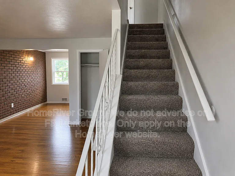 1415 N Main St — Photo 5