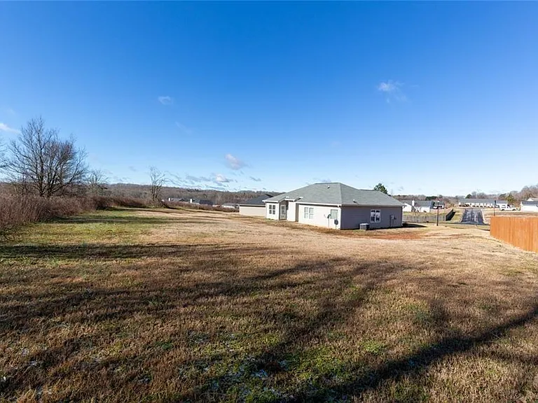 82 Gray Field Ct — Photo 29