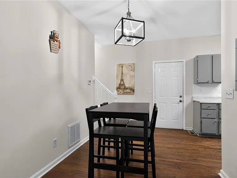 1021 Ada Ave NW — Photo 6