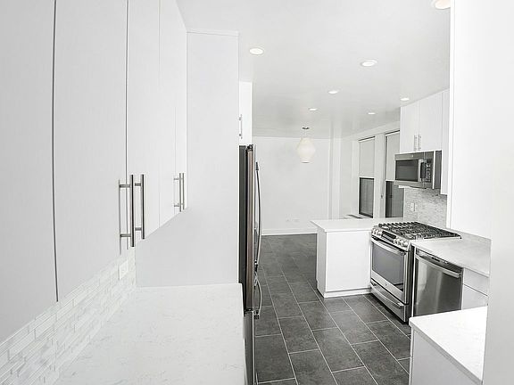 5th image of 108 E 81st St APT 2