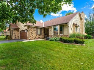 5372 S Cambridge Ln, Milwaukee, WI 53221