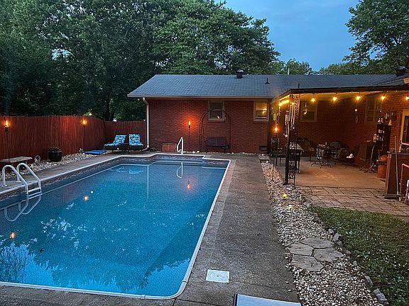 2nd image of 100 Woodland Dr