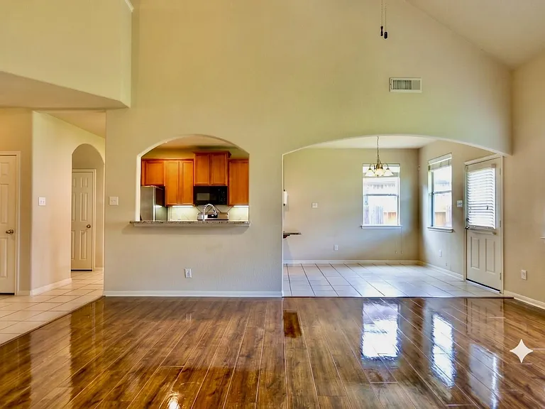 5102 Heatherdawn Ct — Photo 8