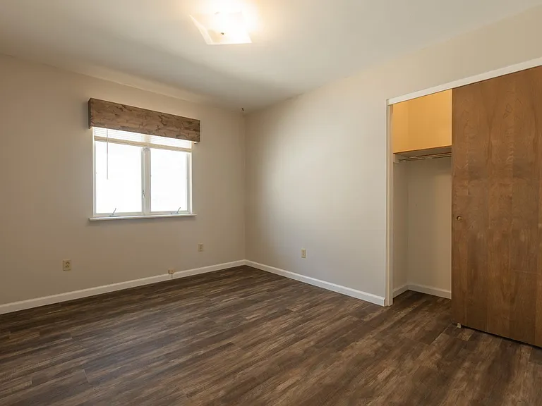 356 W Loretta Ave — Photo 25