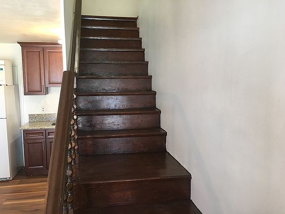 3rd image of 11814 Newgate Ave Unit B
