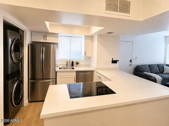 3rd image of 5146 E Oak St Unit 208