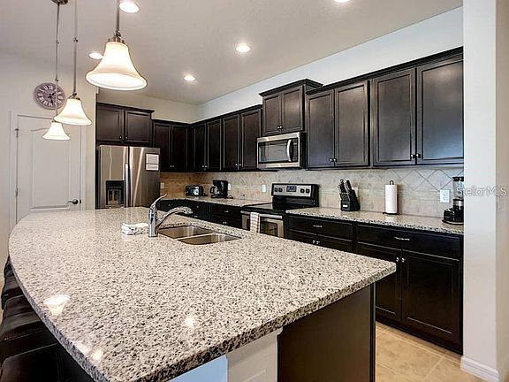 4th image of 8835 Geneve Ct