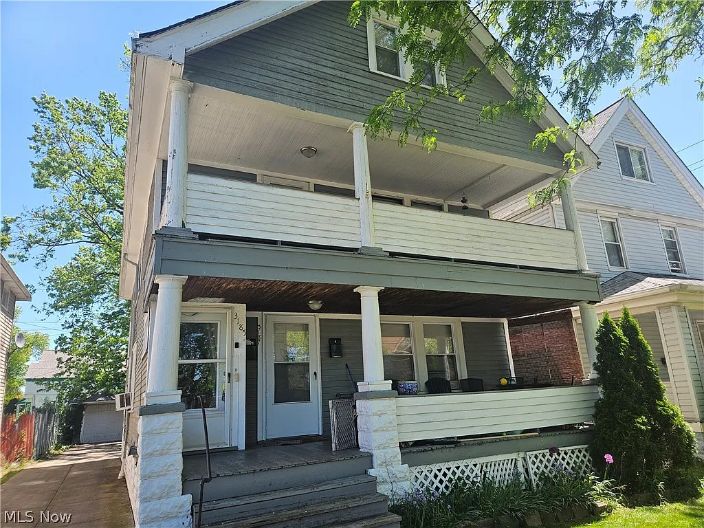 3185 W 82nd St photo 1