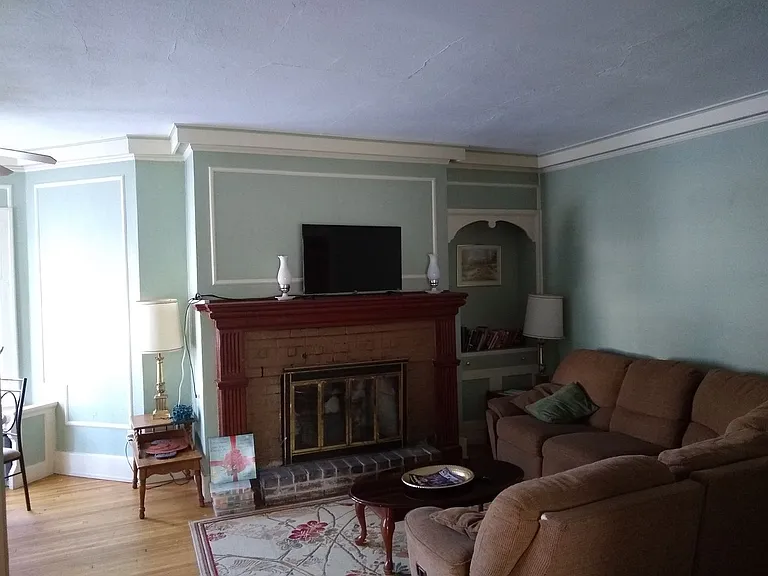 313-322 Augusta Ave — Photo 31