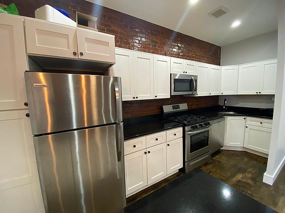 4th image of 564 Evergreen Ave APT 2A