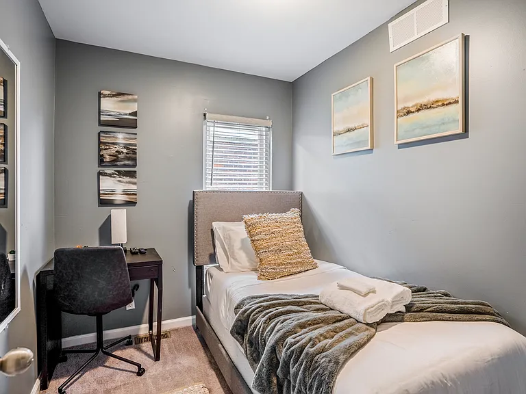 1547 Clifton Ave #1547 — Photo 7