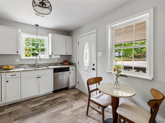 2nd image of 900 Partridge Ln