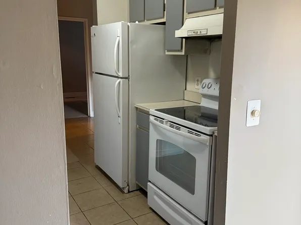 29 Dickinson St, Mount Clemens, MI 48043