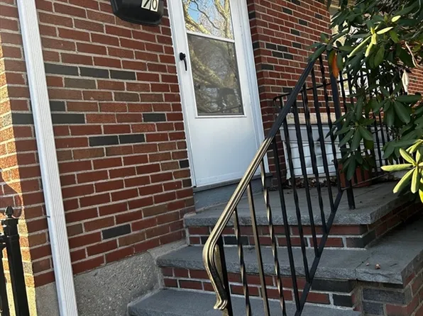 70 Brucewood St, West Roxbury, MA 02132