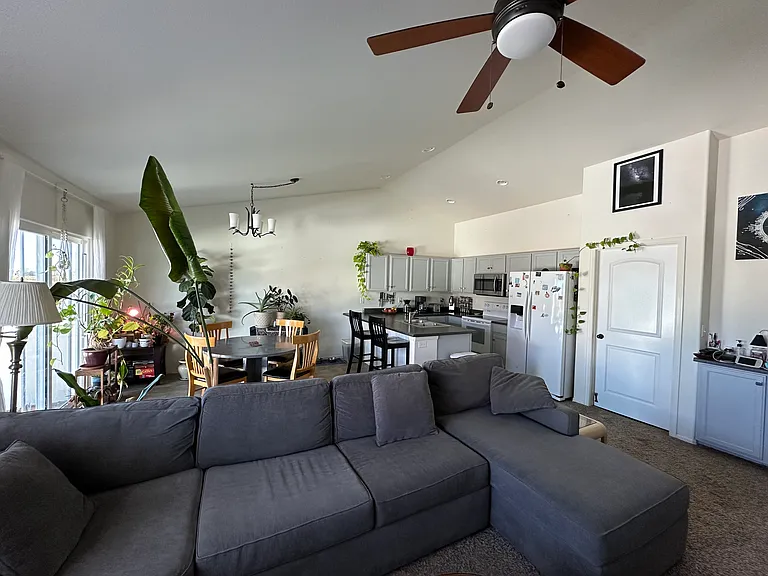 8613 13th St — Photo 5