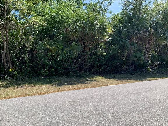 4th image of 18227 Robinson Ave