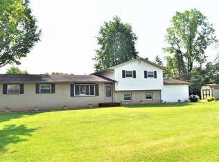 14 Stoney Ridge Dr, Pataskala, OH 43062
